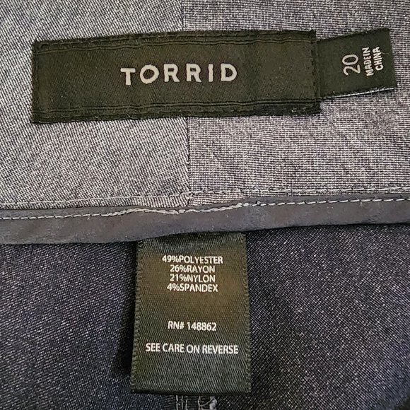 Torrid Women's Gray Stretch Dress Shorts with Cuffed Legs Pockets Size 20 - Picture 5 of 9